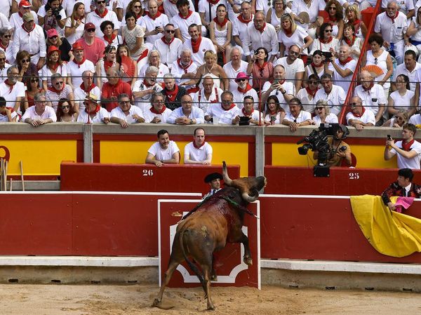 Kemeriahan Adu Banteng di Negeri Matador
