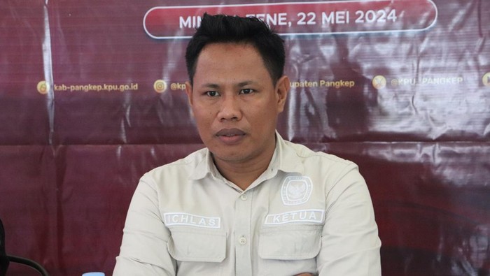 Ketua KPU Kabupaten Pangkep, Ichlas.