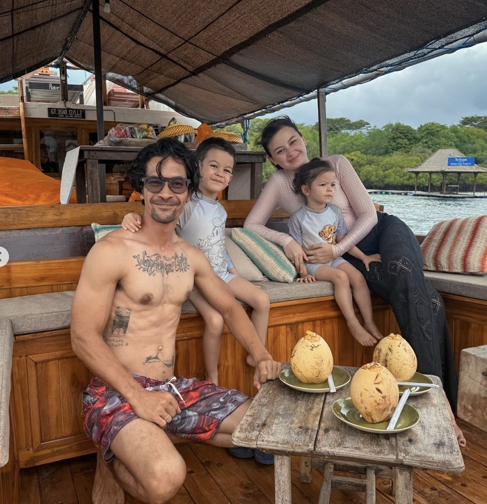 Kimberly Ryder dan Edward Akbar Kompak Kulineran Sebelum Isu Cerai