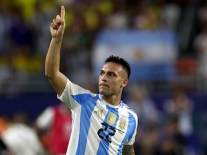 Lautaro Martinez Salip Rekor Gol Maradona di Timnas Argentina