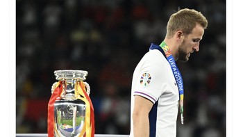 Padahal sudah dua kali berturut-turut tampil di final Euro, tetap saja kalah. Foto: Twitter