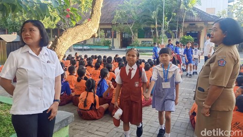MPLS di SD Negeri 1 Renon, Jalan Tukad Balian Nomor 37 Denpasar, Bali pada Senin (15/7/2024). (Ni Made Lastri Karsiani Putri-detikBali)