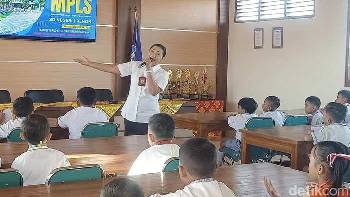 MPLS di SD Negeri 1 Renon, Jalan Tukad Balian Nomor 37 Denpasar, Bali pada Senin (15/7/2024). (Ni Made Lastri Karsiani Putri-detikBali)