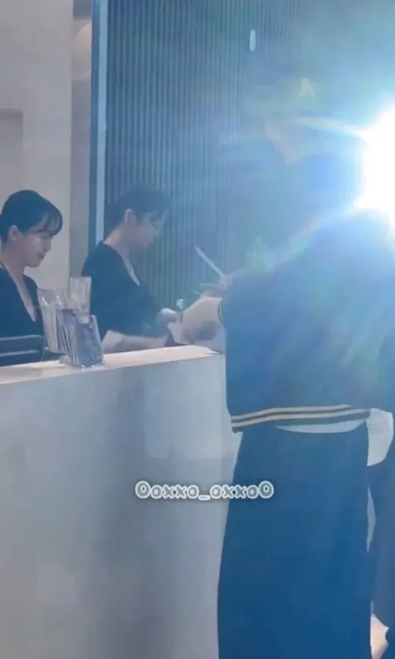 Pengawalan Byeon Woo Seok di bandara