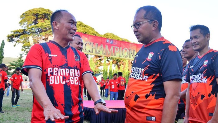 Pj Gubernur Sulsel Zudan Arief Fakrulloh bersama Wali Kota Makassar Danny Pomanto.