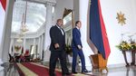 Potret Jokowi Sambut PM Papua Nugini di Istana Bogor
