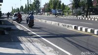 Respons Warga Soal Puluhan Bukaan Separator Ilegal Di Ring Road Ditutup