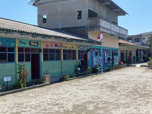 Masih Berduka, Belum Ada Hari Pertama Masuk Sekolah di SD Nurul Falah Surabaya