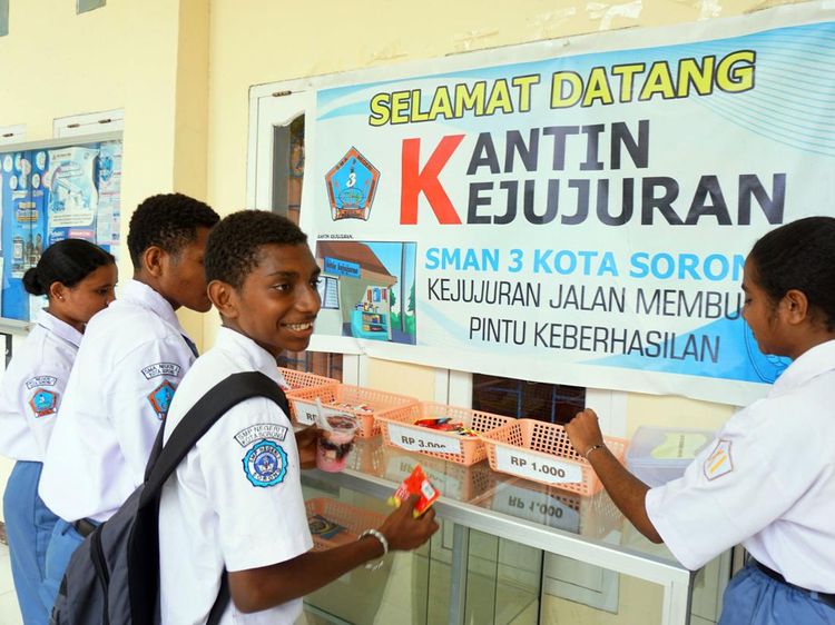 Sekolah di Sorong Terapkan Kantin Kejujuran untuk Siswa
