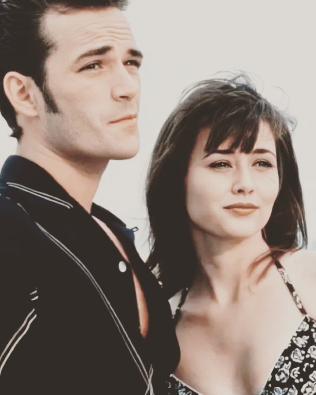 Shannen Doherty menyusul Luke Perry, kekasihnya di serial Beverly Hills 90210, yang telah meninggal lebih dulu. Perry meninggal dunia pada 4 Maret 2019. Foto: Dok. Instagram