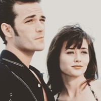 Shannen Doherty menyusul Luke Perry, kekasihnya di serial Beverly Hills 90210, yang telah meninggal lebih dulu. Perry meninggal dunia pada 4 Maret 2019. Foto: Dok. Instagram