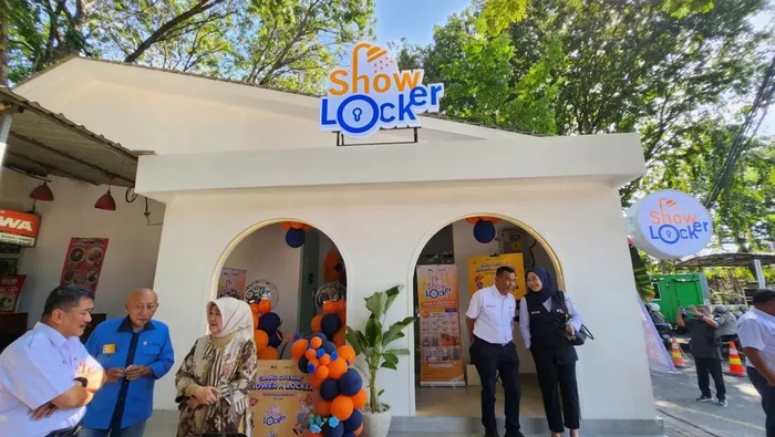 Shower and Locker di Stasiun Surabaya Gubeng