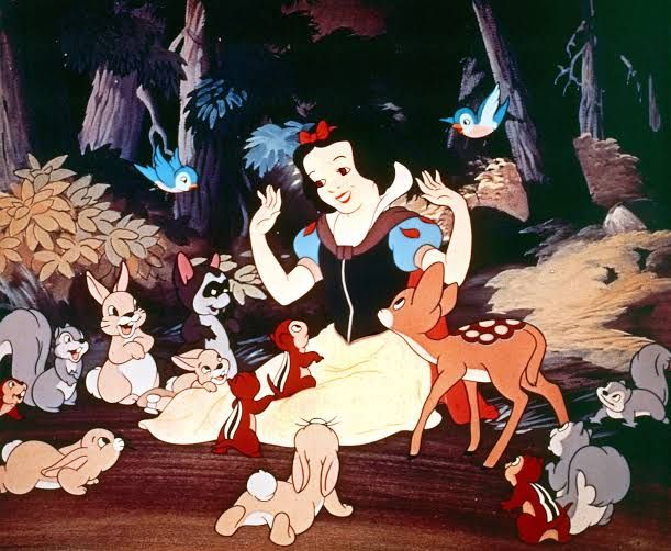 Snow White and the Seven Dwarfs Cuplikan adegan dalam film animasi Snow White and the Seven Dwarfs (1937).