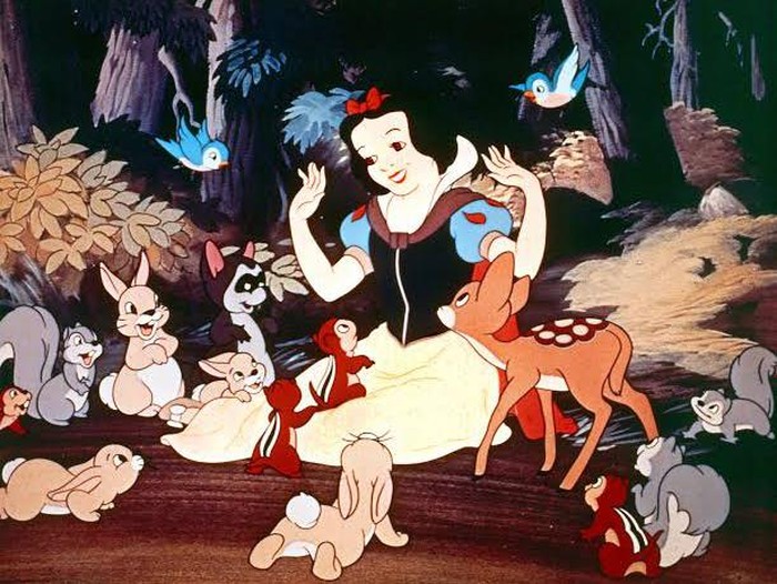 Snow White and the Seven Dwarfs Cuplikan adegan dalam film animasi Snow White and the Seven Dwarfs (1937).
