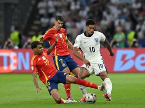 Alot! Spanyol Vs Inggris Imbang di Babak Pertama