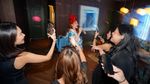 Beda Momen Bridal Shower Aaliyah Massaid dan Pesta Bujang Thariq Halilintar