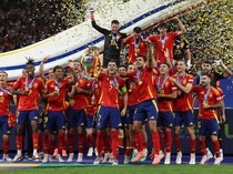 Spanyol Juarai Piala Eropa, Inggris Kalah 1-2