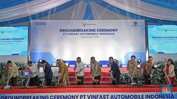 Vietnam Bangun Pabrik Mobil Listrik Rp 3,2 Triliun di Subang, Moeldoko: Pemerintah RI Dorong Investasi Asing. (CNBC Indonesia/Ferry Sandi)