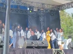 Bukan Nikahan, Viral Pesta Perceraian di Lampung Dimeriahkan Panggung Hiburan