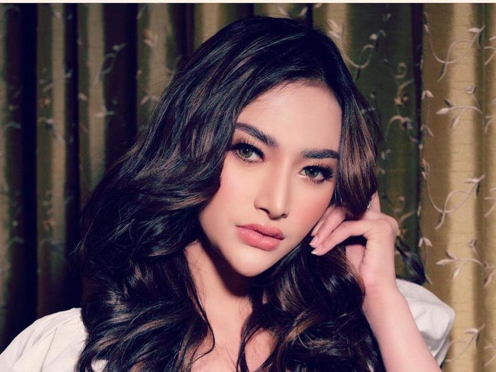 amel alvi