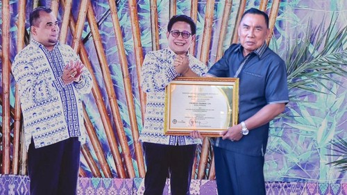 Bupati Jembrana I Nengah Tamba