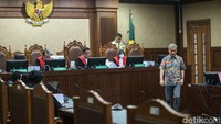 Dirut PT Sansaine Exindo Jemy Sutjiawan menjalani sidang tuntutan kasus korupsi proyek BTS Bakti Kominfo di Pengadilan Tipikor Jakarta, Selasa (16/7/2024).