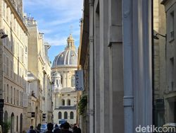 Mengabadikan Paris Pakai Galaxy Z Fold 6