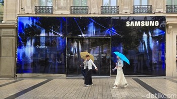 Tidak lupa mampir ke toko Samsung spesial Olimpiade Paris 2024 di Champs-Élysées Foto: Adi Fida Rahman/detikINET