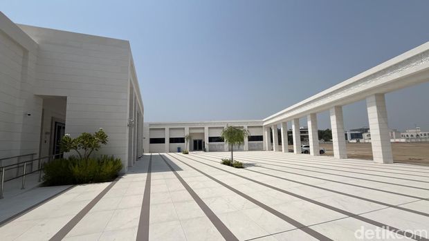 Halaman Masjid Presiden Jokowi (Eva/detikcom)