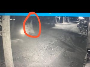 Fakta-fakta Heboh Sosok Pocong Bonceng Pemotor Terekam CCTV Polsek Lendah