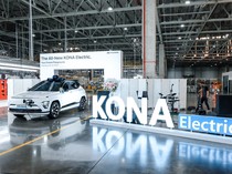 Mobil Listrik Pertama yang Pakai Baterai Buatan RI Resmi Diproduksi