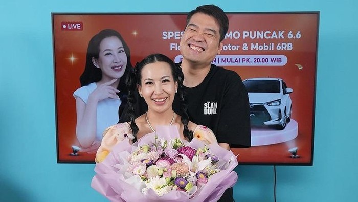 Mami Louisse dan Suami