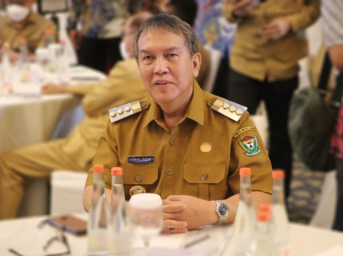 Penjabat (Pj) Bupati Muara Enim, Ahmad Rizali memilih mundur. Ia memutuskan maju di Pilkada Muara Enim berpasangan dengan Shinta Paramita Sari.