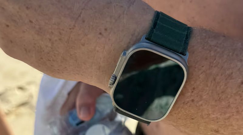 Perenang Australia Terjebak Arus Ombak, Selamat Berkat Apple Watch