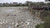 Sedikitnya sembilan mayat perempuan korban mutilasi ditemukan dari tempat pembuangan sampah di daerah kumuh Nairobi, Kenya. 