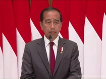 Ekspresi Jokowi Saat Tepis Kabar Beli BBM Subsidi Dibatasi Agustus Nanti
