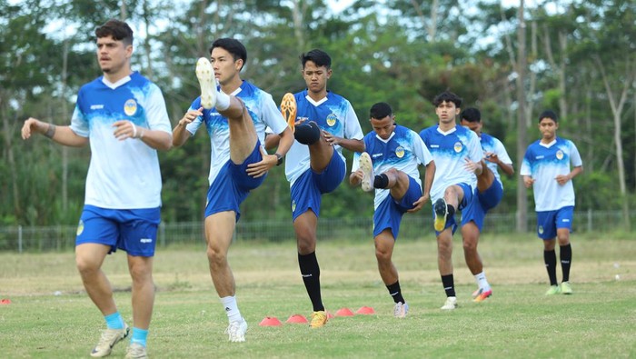 Pemusatan latihan PSIM Jogja di Kaliurang, Sleman, Senin (15/7/2024).