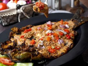 Sedapnya Ikan Bakar Khas Gorontalo hingga Manado di 5 Resto Ini