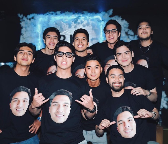 Beberapa waktu lalu Thariq Halilintar mendapat kejutan bachelor party dari para groomsmen-nya. Bachelor party sendiri merupakan pesta lajang pria sebelum menikah. Foto: Instagram