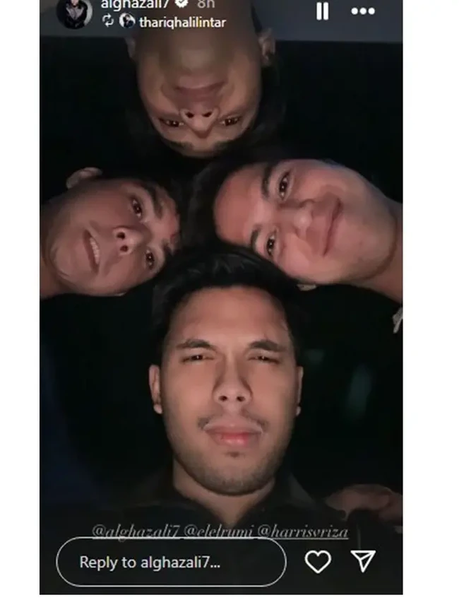 Penampilan para groomsman Thariq yang berparas tampan pun tak kalah jadi sorotan dan bikin salfok. Groomsman nya ganteng² bgt..  komentar salah seorang netizen. Foto: Instagram