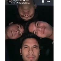 Penampilan para groomsman Thariq yang berparas tampan pun tak kalah jadi sorotan dan bikin salfok. Groomsman nya ganteng² bgt..  komentar salah seorang netizen. Foto: Instagram