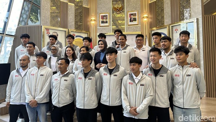 Menpora Dito Ariotedjo secara resmi melepas Timnas basket putra Indonesia untuk mengikuti FIBA U-18 Asia Cup SEABA Qualifiers 2024