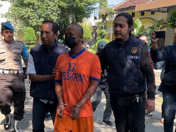 Tompel, suami penyiram istri dan anaknya di Ngasem Kediri