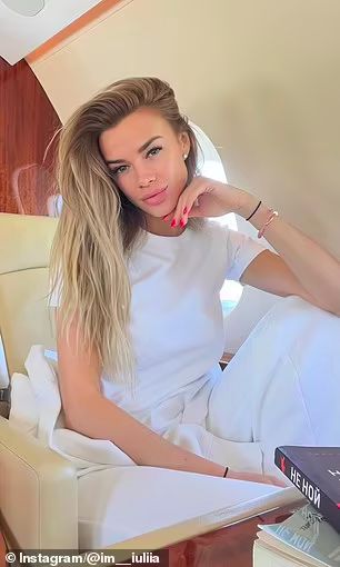 Yulia Vlasova Yulia Vlasova