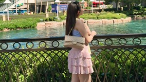 Ayu Ting Ting lebih kelihatan seperti kakaknya Bilqis daripada ibunya. Foto: Instagram/@ayutingting92
