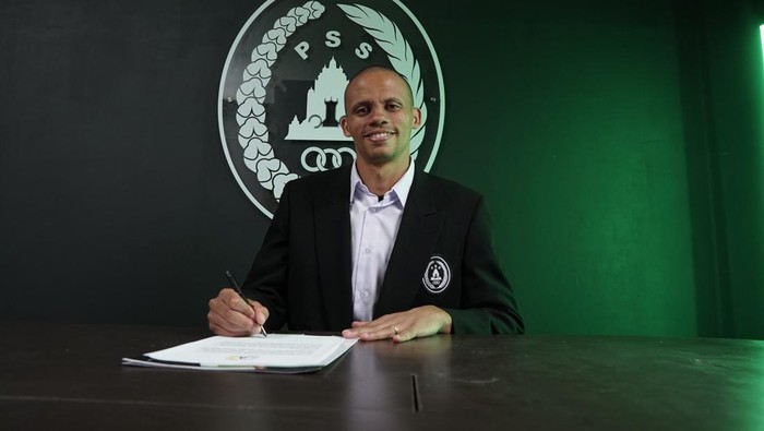 Bek PSS Sleman, Cleberson Martins de Souza.