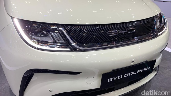 BYD Dolphin dan BYD Atto 3 versi termurah meluncur di GIIAS 2024