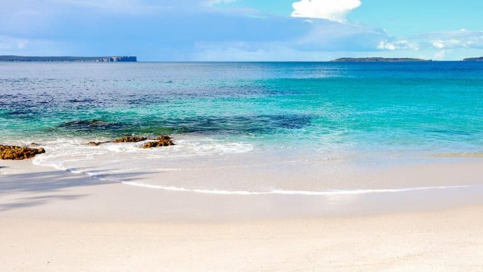 Chinamans Beach, Jervis Bay National Park, Australia.