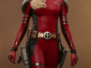 TikTok Standard! Blake Lively Jadi Lady Deadpool?