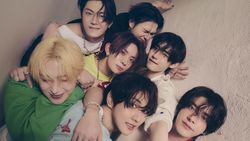 12 Artis K-Pop di Chart Billboard World Albums Akhir Tahun